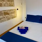 아파트 Life - Rooftop Access - Location 알게로