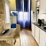 Life - Rooftop Access - Location 아파트 알게로