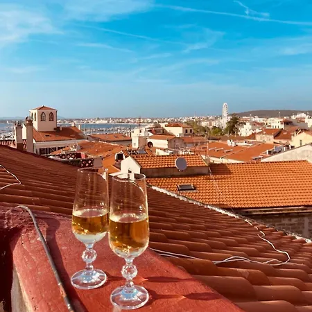 Life - Rooftop Access - Location شقة *