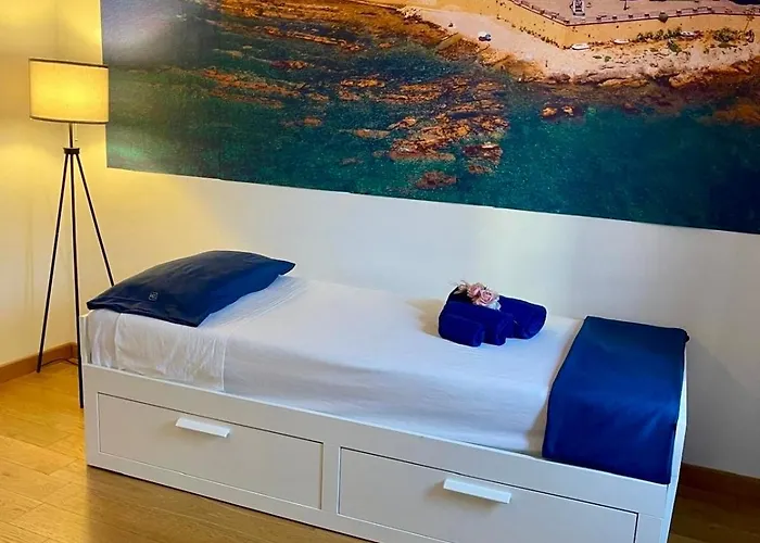 Life - Rooftop Access - Location *