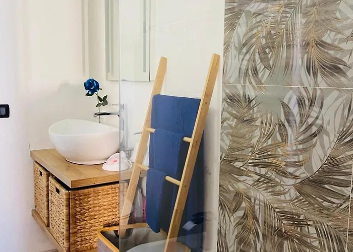 Life - Rooftop Access - Location