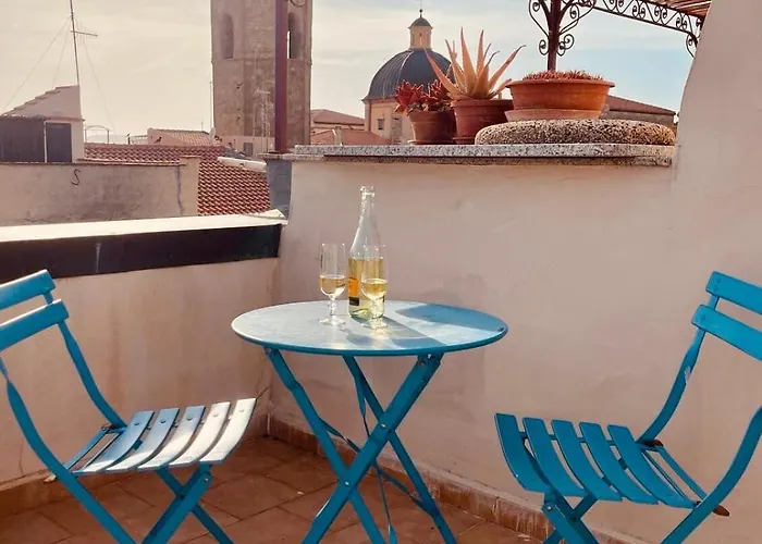 Apartment Life - Rooftop Access - Location *